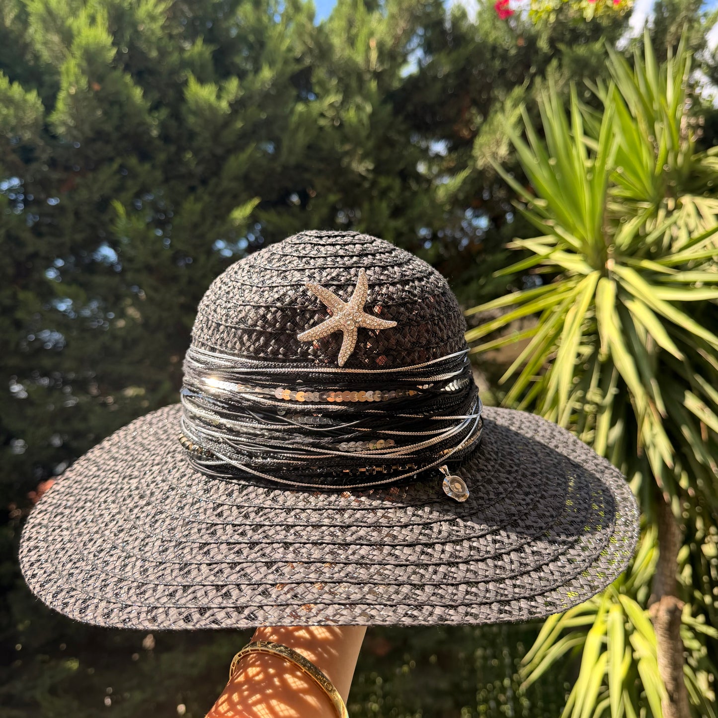 Cala hat