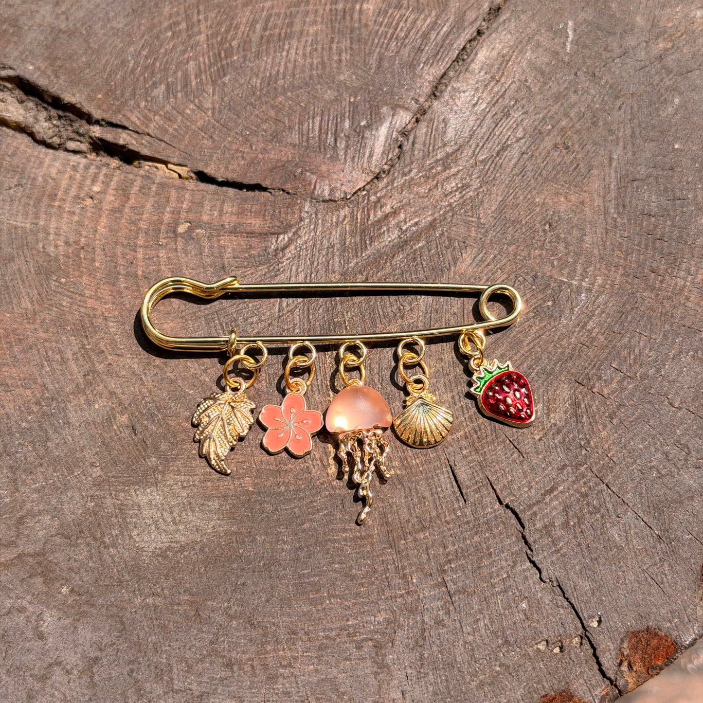 Jellyfish pin