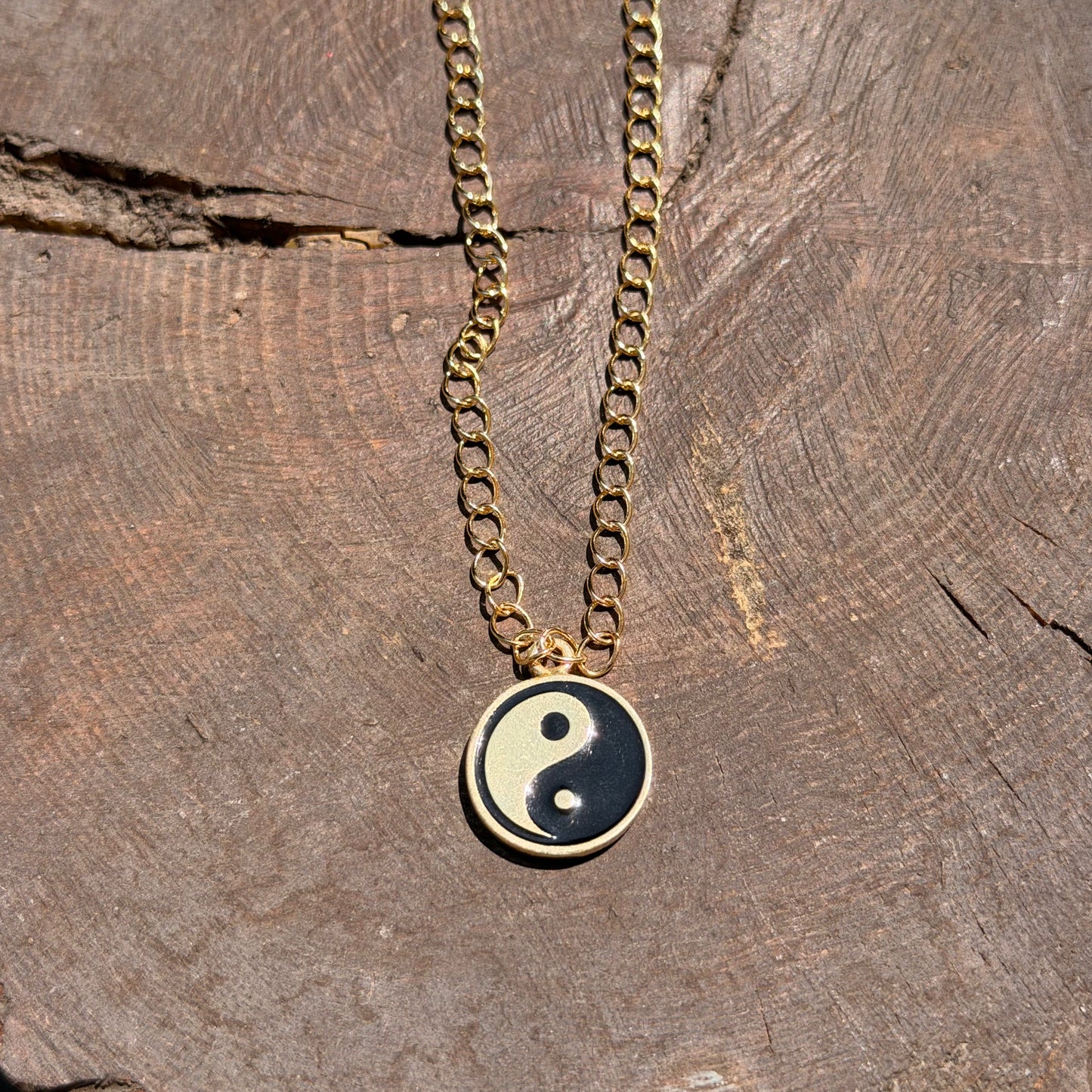 Black yinyan necklace