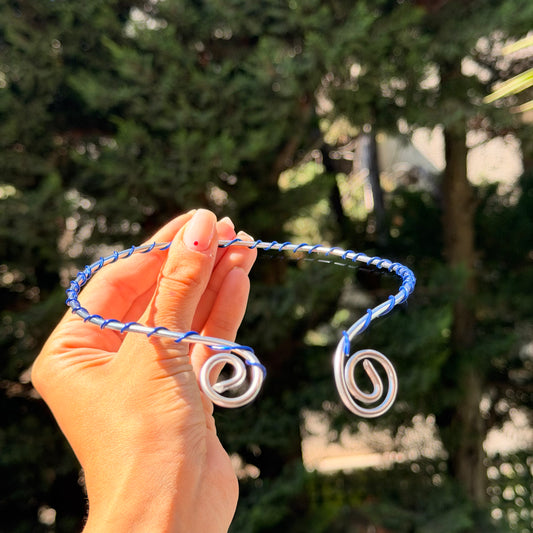 Petal choker