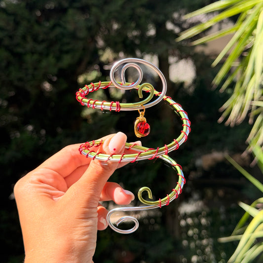 Bloom arm cuff