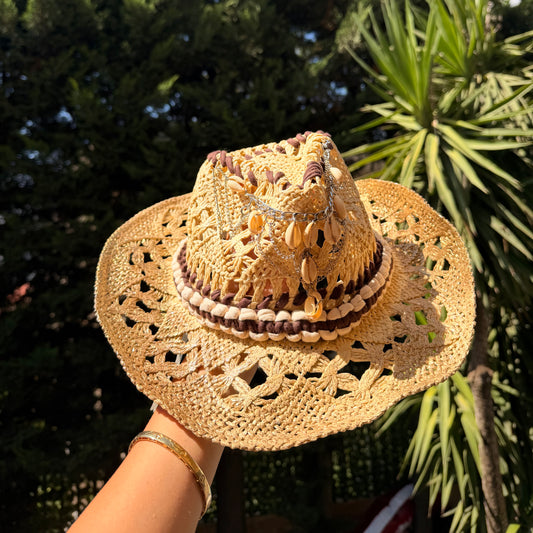Mara hat