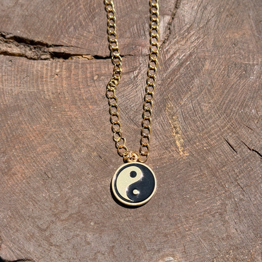 Black yinyan necklace